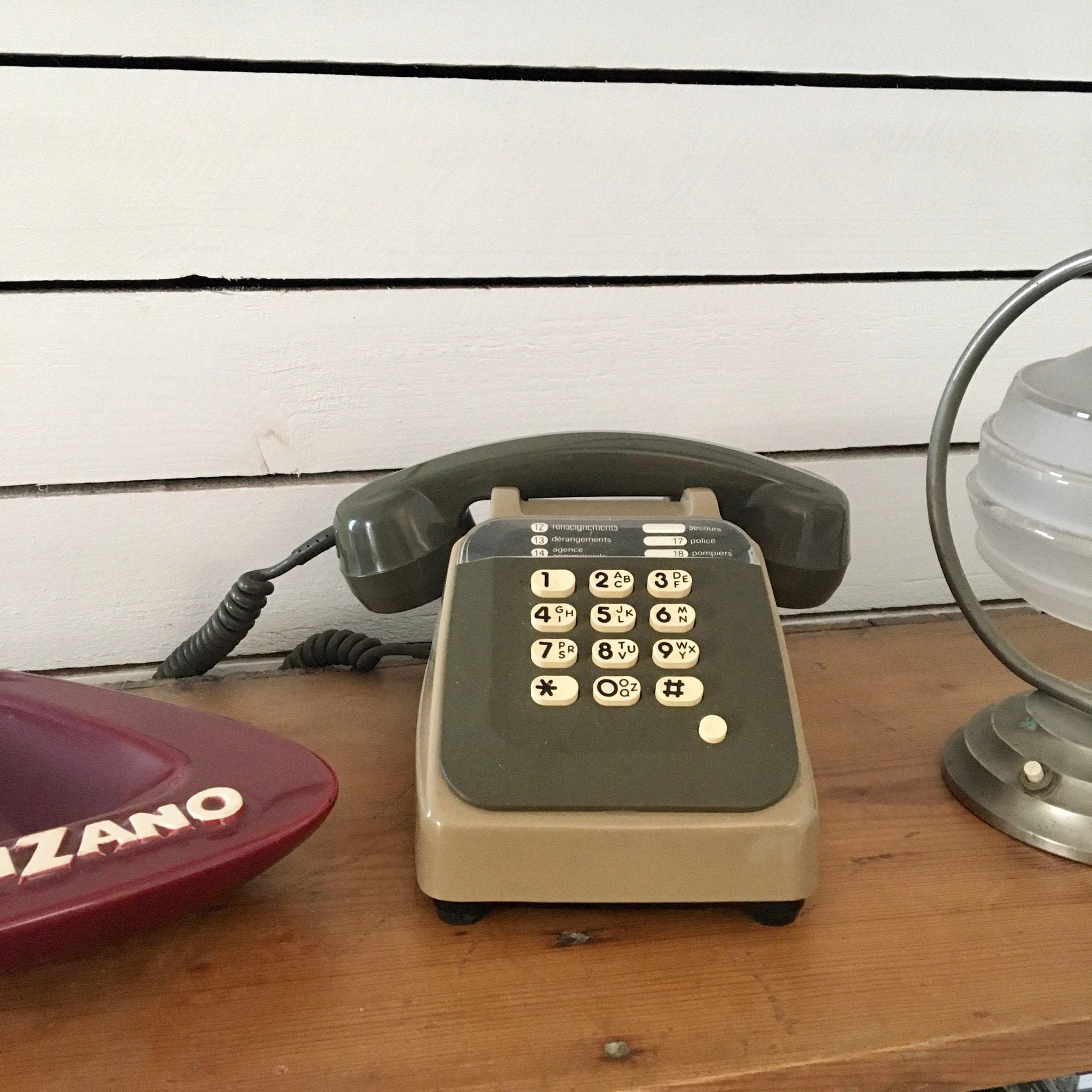 Téléphone Vintage Français S63 Kaki à Touches