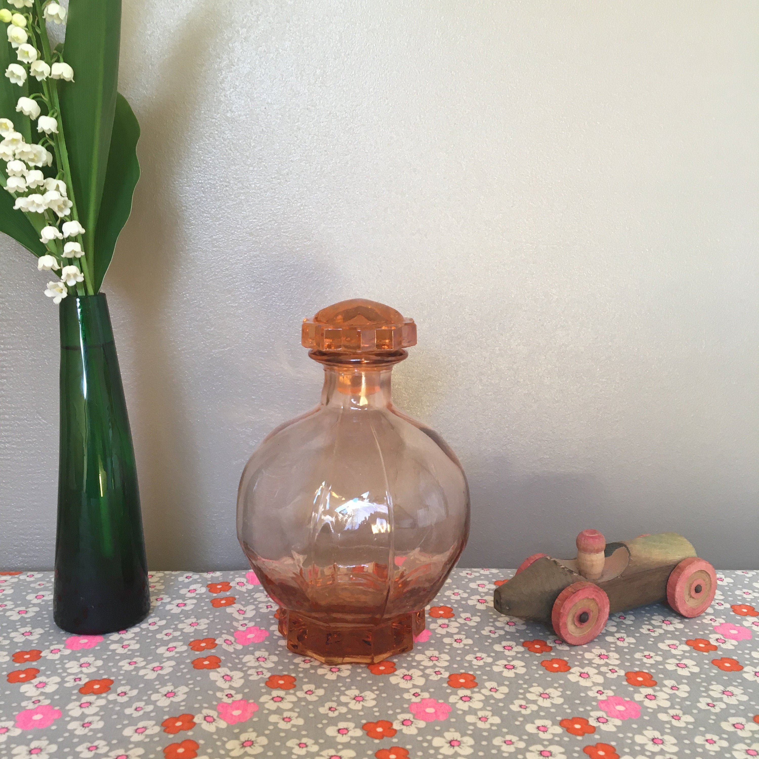 Carafe Ancienne en Verre Rose