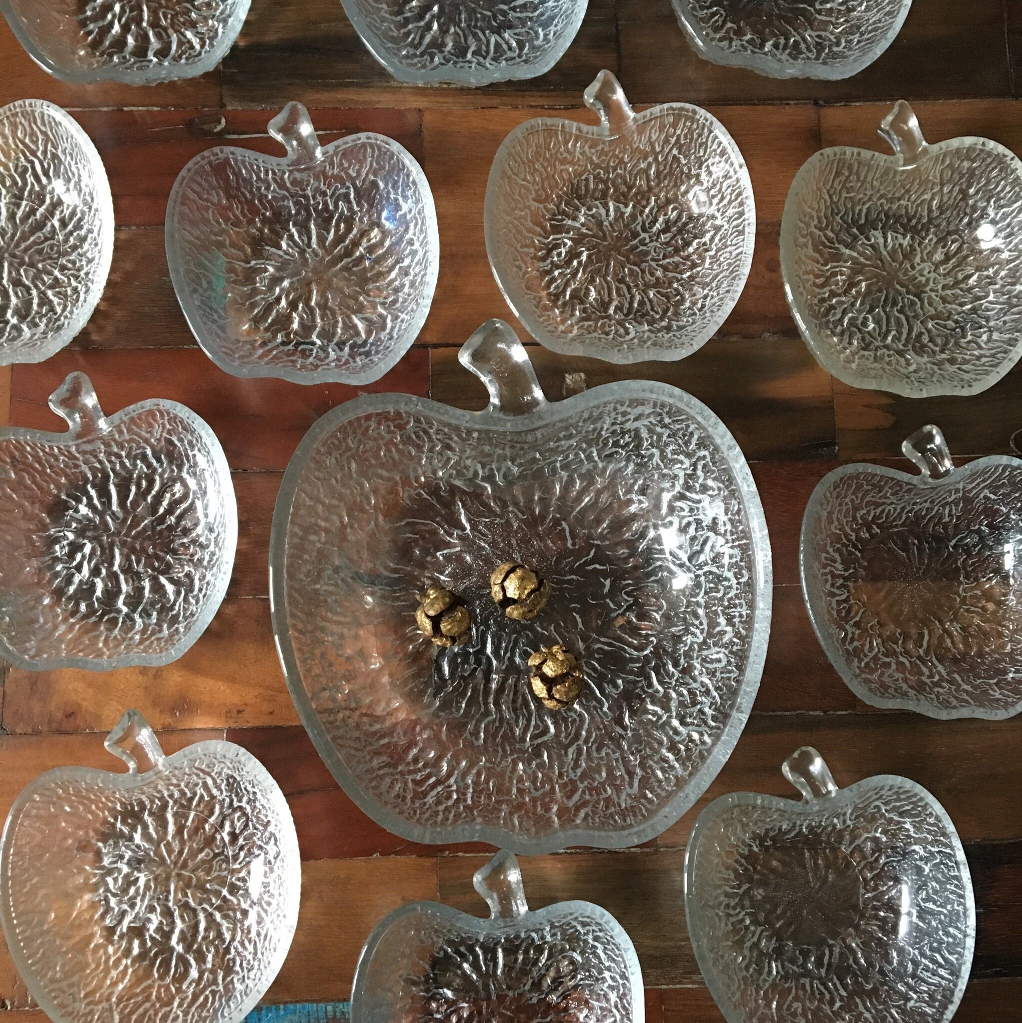 Saladier et 12 Ramequins Pomme