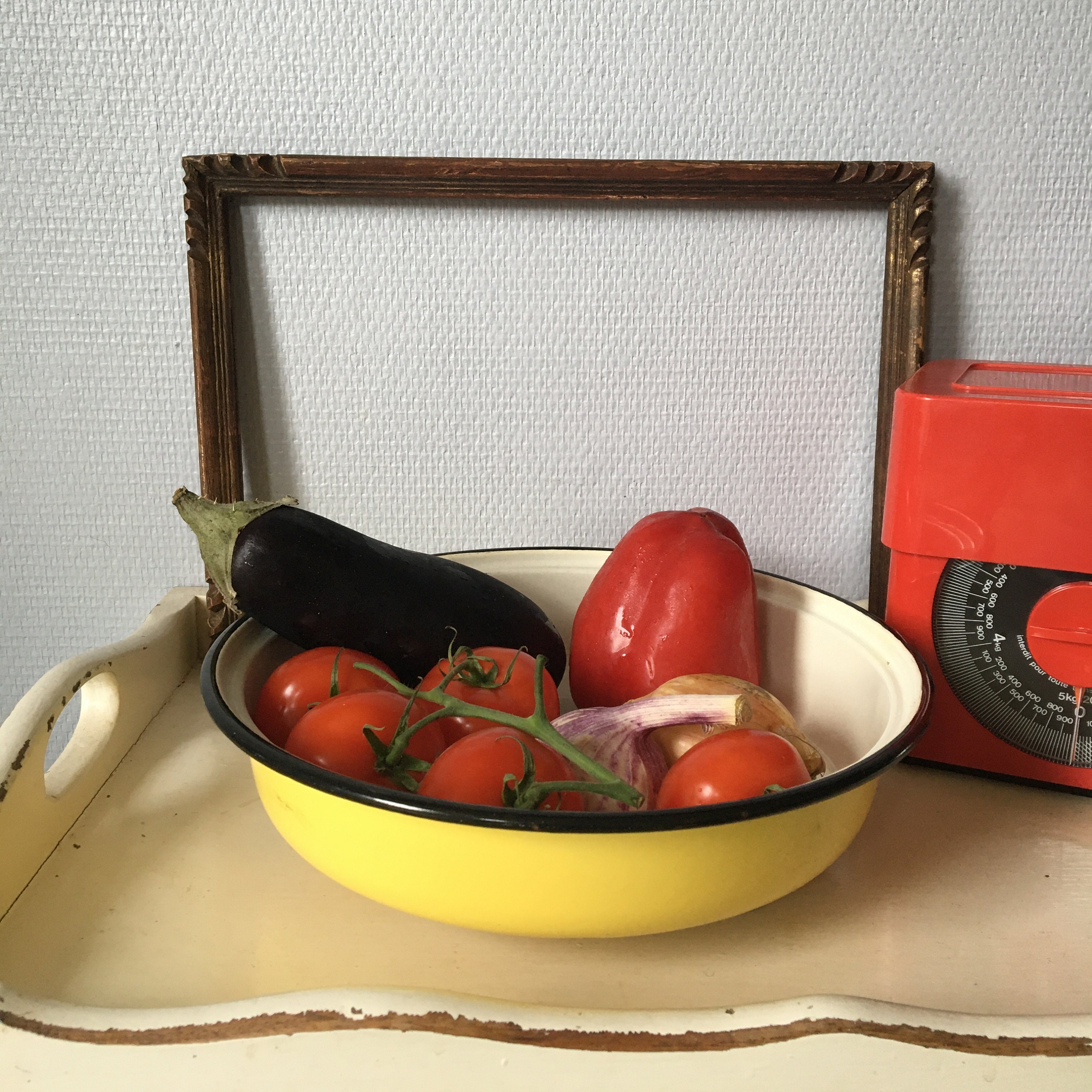 Plat en Tôle Émaillée Jaune