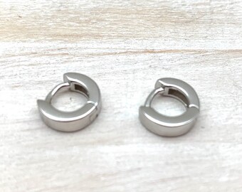 MHP503SSO Octopus Tentacle Hoop Earrings Sterling Silver Boho Charm Huggie Earrings Modern Fashion Tiny Dainty Jewelry