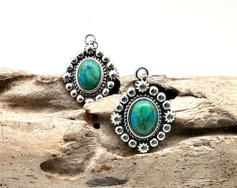 Pendientes colgantes de plata turquesa / Plata de ley 925 / Pendientes turquesa del suroeste / Inspiración turquesa vintage / Turquesa natural para uso diario
