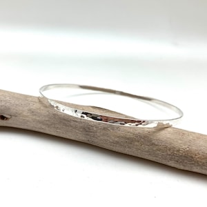 Hammered Silver Bangle 3mm / Hammered Silver Bracelet 7&quot; to 8&quot; / Stackable Bangle / Silver 925 /