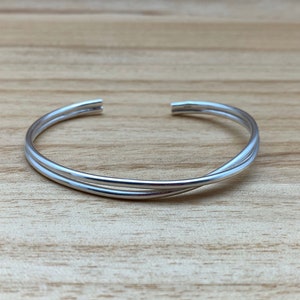Modern Silver Cuff / Think Simple Cuff / Smooth Silver Bangle / Silver Bracelet / 925 Sterling Silver / Shiny Finish