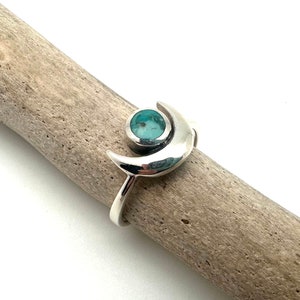 Crescent Moon Silver Turquoise Ring Size 5-10 / Turquoise Crescent Moon Ring / Best Seller / Natural Turquoise Celestial Ring / Sterling 925