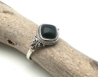 Schwarzer kleiner Onyx Silber Ring / Quadratischer Onyx Ring / Natürlicher Onyx / Größe 5, 6, 7, 8, 9, 10 / Silber
