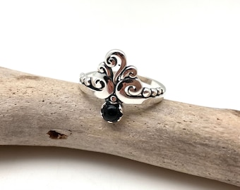 Schwarzer Onyx Krönchen Silberring / 925 Sterling / Swirl / Natürlicher Onyx / Meditation / Bali / Größe 5-10