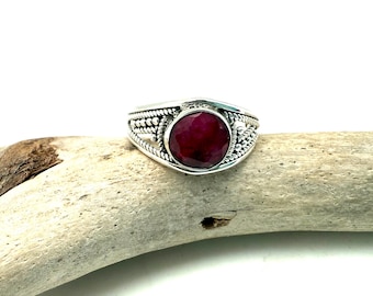Anillo de plata de ley estilo vintage con rubí, piedra natal de julio