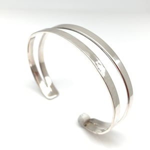 Hammered Silver Cuff / Simple hammered Silver Bracelet / Hammered Sterling Bangle / Minimalist Bracelet / Sterling Silver 925