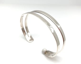 Hammered Silver Cuff / Simple hammered Silver Bracelet / Hammered Sterling Bangle / Minimalist Bracelet / Sterling Silver 925