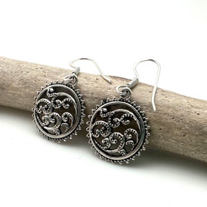 Small Bali Round Earrings / Small Bead Circle Earrings / Bead Oxidized Earrings / Bali Circle of Life Earrings / 18mm / 925 Silver