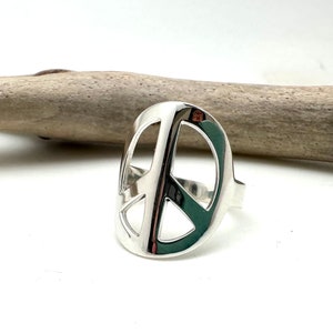 Peace Sign Silver Ring 5, 6, 7, 9, 10 / Peace Sign Statement Ring  / Long Finget Peace / 925 Silver