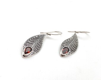 Garnet Leaf Silver Earrings / Silver Garnet Filigree Earrings / Silver Laser Cut / January Birthstone / Garnet Teardrop / Sterling Silver