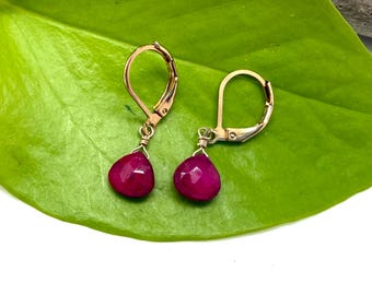 Ruby Gold Earrings / Ruby Hearts Dangly / Natural / Faceted / July Birthstone / Cherry Pink / Love / Goldfill