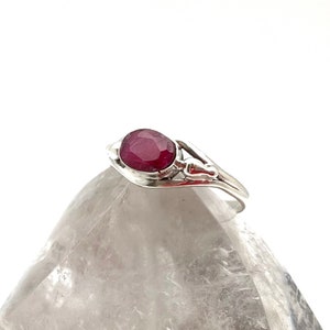 Ruby Silver Ring / Ruby Sterling Ring / Natural Ruby / July Birthstone / Pink Ruby / Everyday Ruby Ring / Size 6.5, 7.5 / 925 Sterling