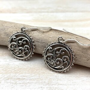 Small Bali Round Earrings / Small Wave Circle Earrings / Bead Oxidized Earrings / Bali Circle of Life Earrings / 18mm / 925 Silver