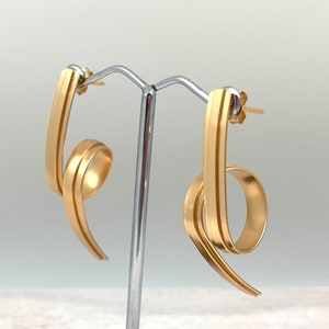 Gold Ribbon Post Earrings / Gold Abstract Post Earrings / Matte Gold Modern Earrings / Gold Loop Earrings / Gold Long / 925 Sterling Silver