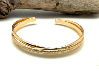 Brazalete multicapa de oro / Relleno de oro / Tamaño de 7 a 8 pulgadas / Hipoalergénico y resistente al deslustre