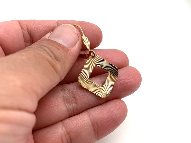 Simple Gold Earrings Mid-Century Gold Lightweight Goldfill Gold Square Sparkling Earrings Everyday Gold Square Dangly Earrings
