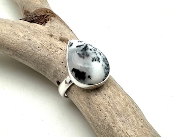 Dendrite Opal Ring Size 7 / Dendritic Opal Silver Ring / Dendrite Agate Smooth Teardrop / Dendritic Opal Black and White / Sterling 925