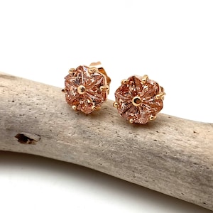 Flower Gold Post Earrings  - Sparkly Flower Studs 15mm - Lightweight - Goldfill- Hypoallergenic