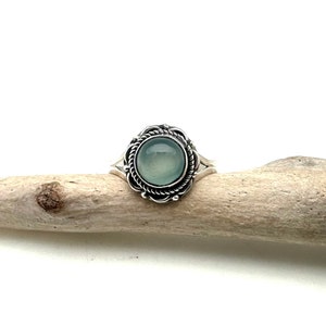 Blue Chalcedony Flower Silver Ring / Smooth Chalcedony Ring size 5-8 / Healing Ring / 925 Sterling Silver