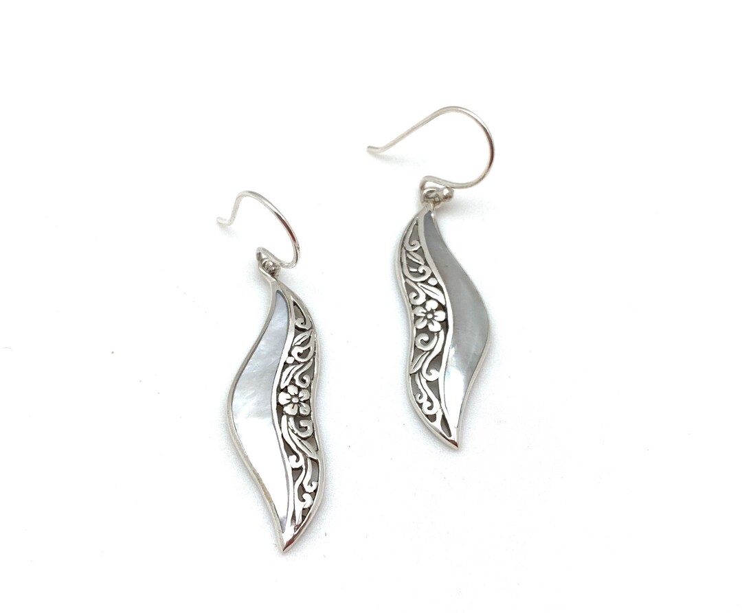 Mother of Pearl Silver Earrings / Silver MOP Shell Filigree Earrings ...
