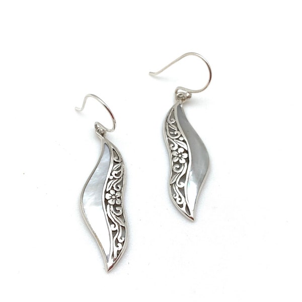 Mother of Pearl Silver Earrings / Silver MOP Shell Filigree Earrings / Silver Laser Cut / Flower Silver / Tropical / Hawaii / Sterling