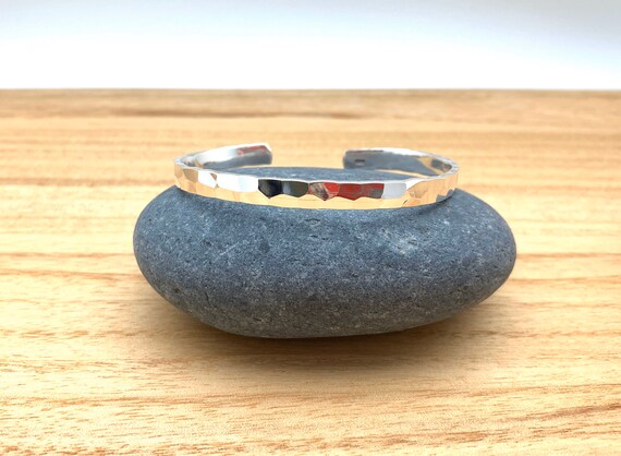 Hand Hammered Domed Vintage Native American Navajo Sterling Silver Bubble Ring Hand Hammered Domed Vintage Native American Navajo Sterling Silver Bubble Ring