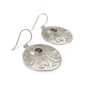 Amethyst Disk Silver Earrings / Silver Amethyst Filigree Earrings / Amethyst / Silver Filigree / February Birthstone / Amethyst Dangly