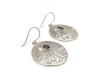 Amethyst Disk Silver Earrings / Silver Amethyst Filigree Earrings / Amethyst / Silver Filigree / February Birthstone / Amethyst Dangly