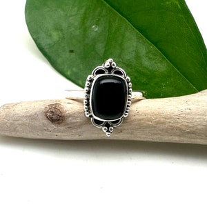 Black Onyx Bali Silver Ring / Black Onyx Smooth Cabochon Ring / Natural Onyx / Women&#39;s Onyx Ring / Size 4, 7, 8, 9 / 925 Sterling