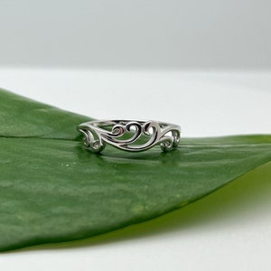 Silver Swirls Ring / Wave Swirls Ring / Modern Ring / Sterling Silver 925 / Dainty Ring / Nautical Ring / Ocean Ring / Dainty / Stacking