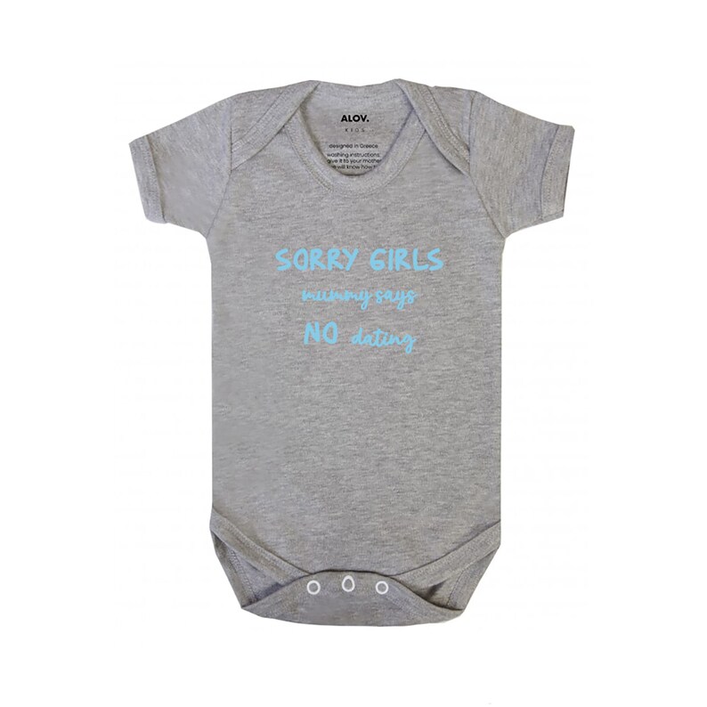 A whimsical and heartwarming outfit that is perfect for your little one's very first birthday. Crafted from ultra-soft cotton, this onesie promises to keep your baby cozy and comfortable. Available in both long and short sleeves.