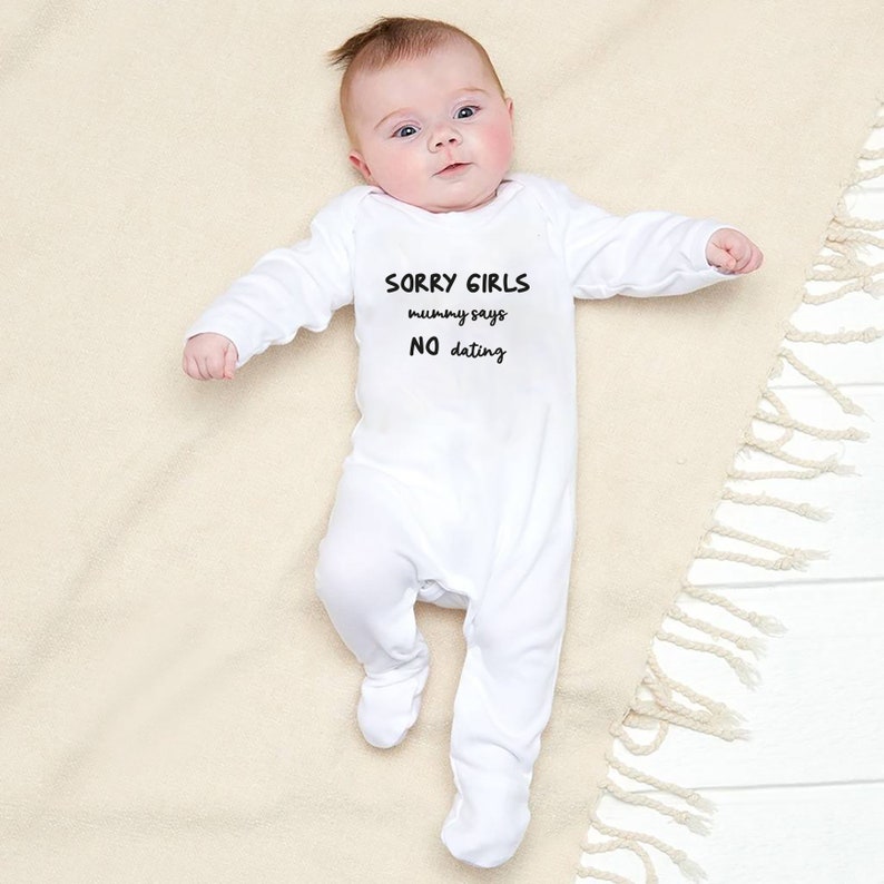 A whimsical and heartwarming outfit that is perfect for your little one's very first birthday. Crafted from ultra-soft cotton, this onesie promises to keep your baby cozy and comfortable. Available in both long and short sleeves.
