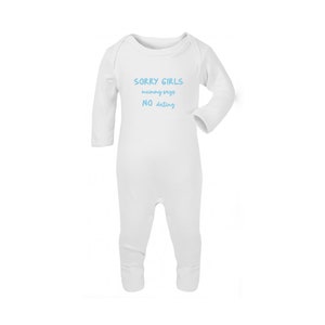 A whimsical and heartwarming outfit that is perfect for your little one's very first birthday. Crafted from ultra-soft cotton, this onesie promises to keep your baby cozy and comfortable. Available in both long and short sleeves.