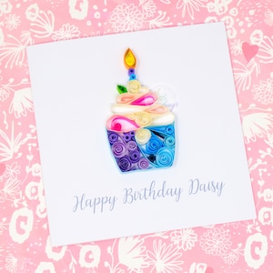 Carte Quilling de petit gâteau | Cartes Quilling | Cupcake Quilling | carte pour la fête des mères | Carte d'anniversaire faite main | Carte d'anniversaire Quilling