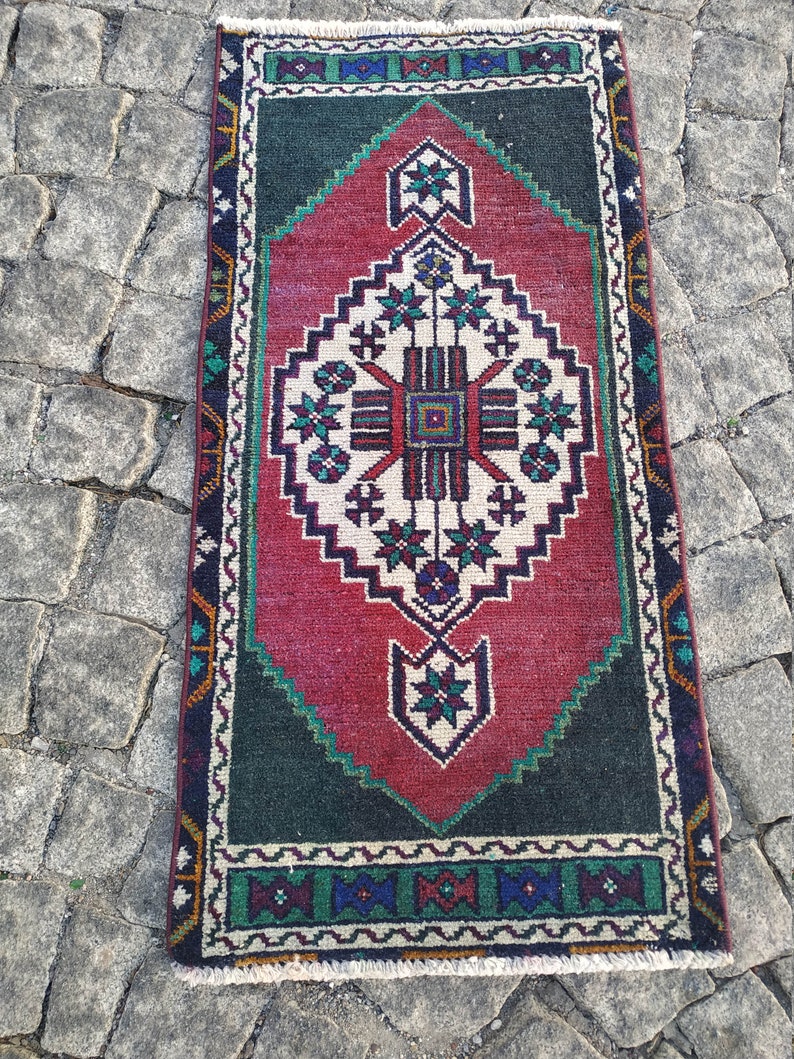 boho rug Door Mat Rug 1.5x3 ft,small turkish rug,vintage oushak rug,small runner rug,bathroom rug,hand woven rug,indoor rug,pink rug runner