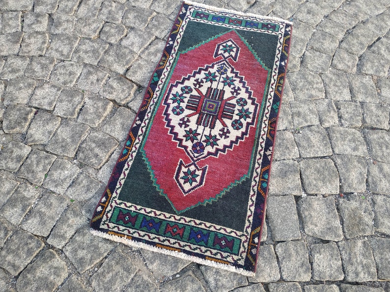 boho rug Door Mat Rug 1.5x3 ft,small turkish rug,vintage oushak rug,small runner rug,bathroom rug,hand woven rug,indoor rug,pink rug runner