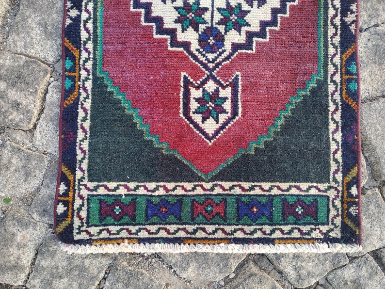 boho rug Door Mat Rug 1.5x3 ft,small turkish rug,vintage oushak rug,small runner rug,bathroom rug,hand woven rug,indoor rug,pink rug runner