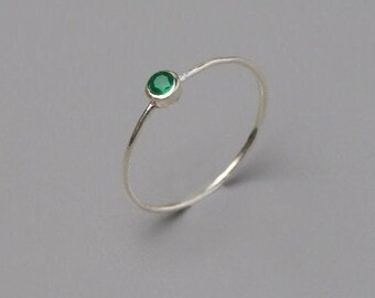 Mini Grüne Onyx Silber Ring, kombinierbar, handgemacht, schlicht, 1 mm