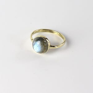 Rund Labradorit Messing Ring, golden, handgemacht, recycelt