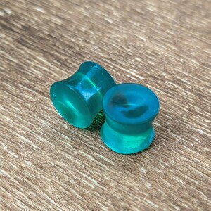 Clear Green Round Plugs, Green Plugs, Double Flare Plugs, Body Jewelry, Handmade Gauges, Handmade Plugs, Resin Plugs, Resin Gauges, Green