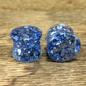 Blue Grey Glitter Round Plugs, Ice Blue Gauges, Double Flare Plugs, Blue Glitter Gauges, Glitter Plugs, Handmade Plugs, Muted Blue,Gray Blue