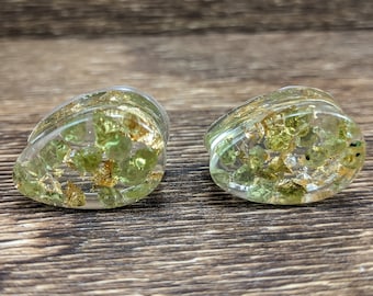 Peridot and Gold Leaf Teardrop Plugs, Teardrop Gauges, Gemstone Plugs, Double Flare Plugs, August Birthstone, Peridot Gauges, Gold Flake
