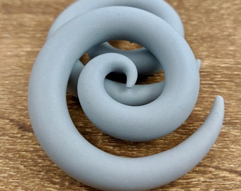 Light Grey Spiral Gauged Earrings, Ear Gauges, Gray Plugs, Handmade Gauges, Handmade Plugs, Polymer Clay, Clay Gauges, Geometric, Neutral