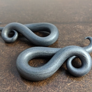 Pearl Grey Graphite Squid Plugs, Hangers, Plugs and Taper Earrings for Gauged Ears, Large Gauge Earrings, Tentacle, Squid, Twist Gauges