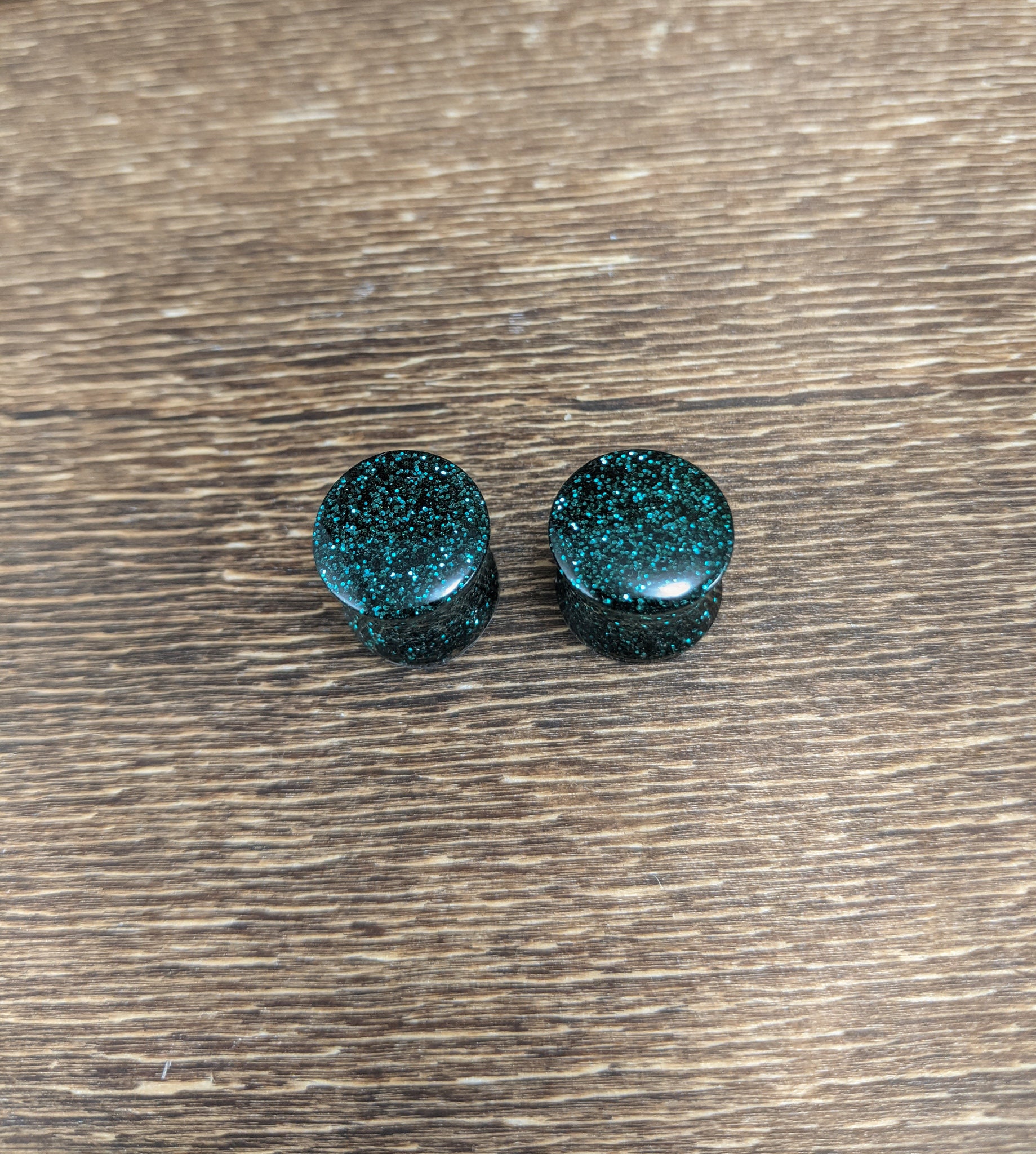 Fine Emerald Green Glitter Round Plugs Emerald Gauges Double | Etsy