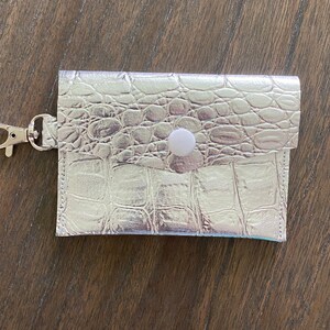 Animal Print titular de la tarjeta de crédito, monedero de llavero de plata, billetera de plata Snap, billetera de viaje, billetera pequeña esencial, titular de la tarjeta de regalo