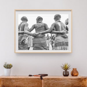 Afrikanische Fotografie | Schwarze Frauen Kunst | Schwarzweißdruck | Afroamerikanische Kunst | Weibliches Empowerment-Poster | Singen und Tanzen | AfroBoho